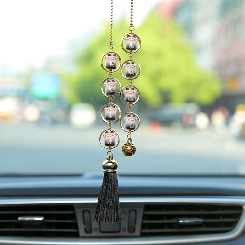 萌趣招財(cái)，一路生財(cái) 招財(cái)貓汽車(chē)掛件裝飾品的潮流魅力